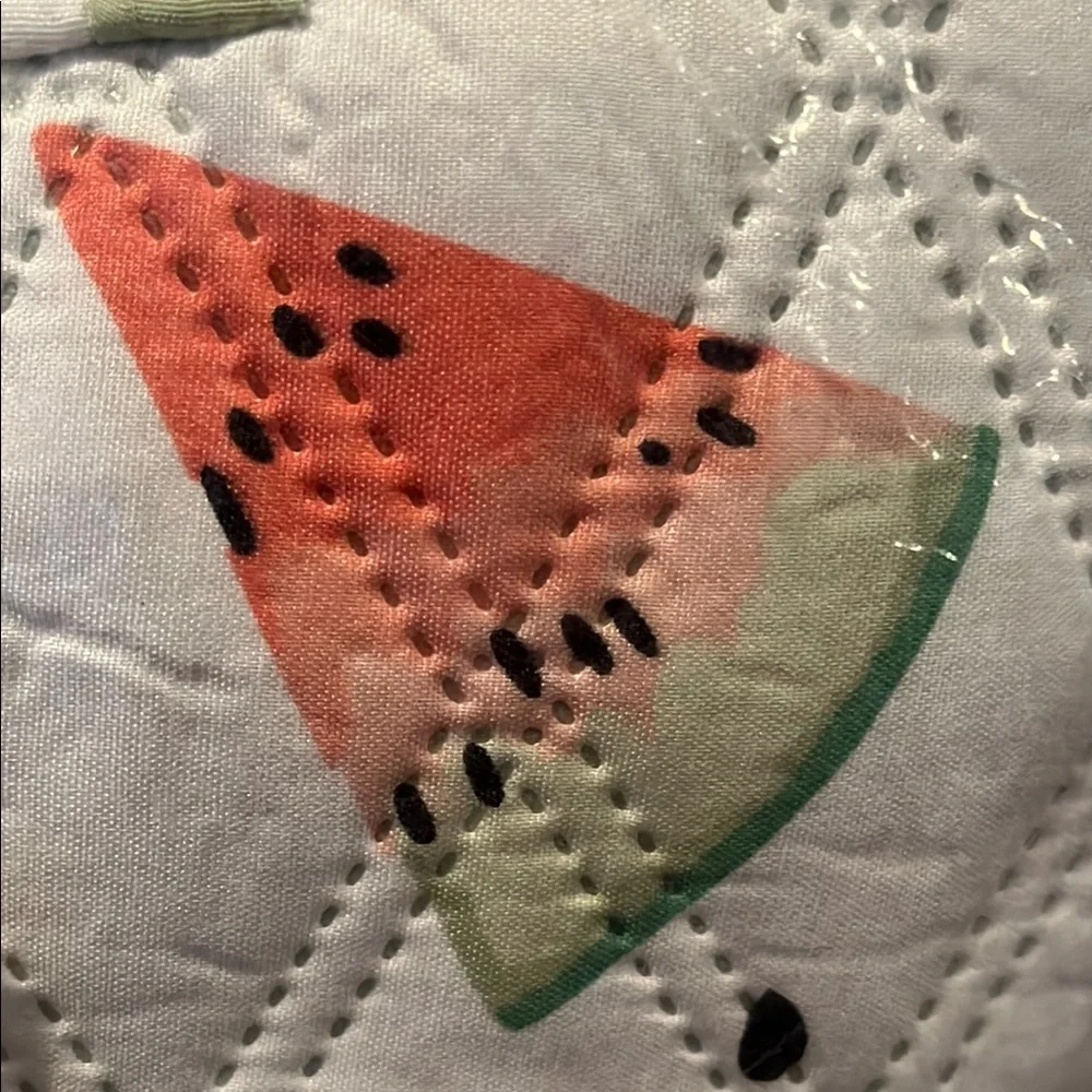 Martha Stewart Essentials Watermelon Quilt Set - White